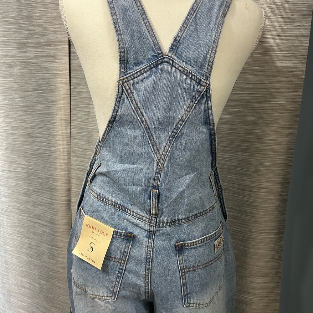 Versatile Blue Denim Overalls with Adjustable Straps - Picture 6 of 7